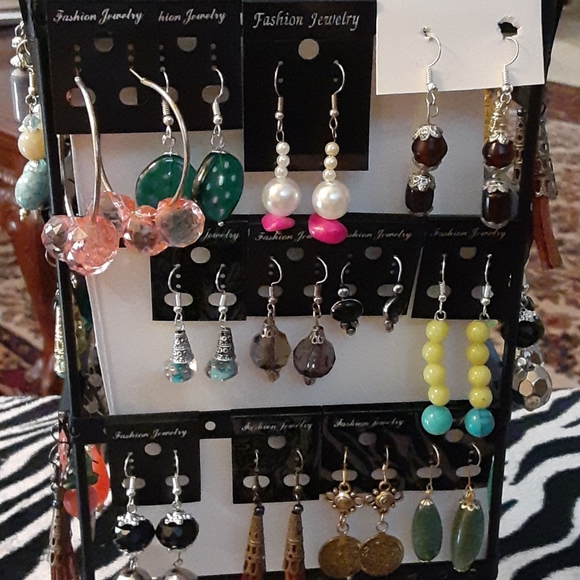 Jewelry - Jewelry  lot.  12 pair